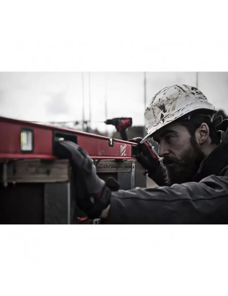 niveau-tubulaire-magnetique-200-cm-redstick-premium-4932459073-milwaukee (2).webp