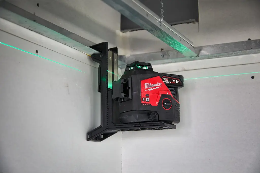 MILWAUKEE M12 3PL-401C - Laser vert 3 lignes 360°, 12V, 4Ah