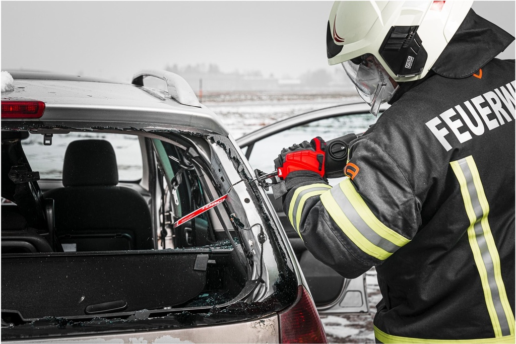 M18 FSZ-502X - Scie sabre FUEL 18V, 5Ah - MILWAUKEE 