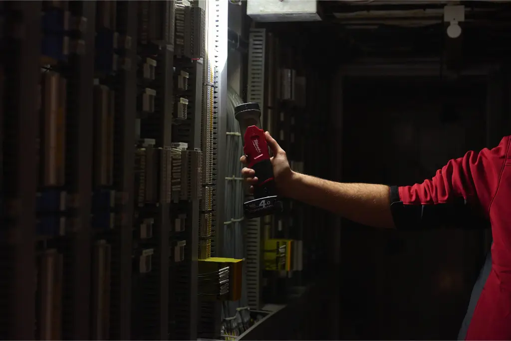 M12_TLED-0--App_01 (1).webp