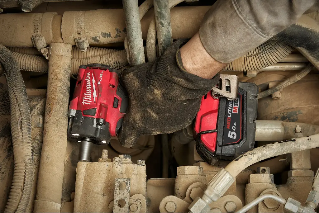 MILWAUKEE M18 FIW2F12-0X - Boulonneuse à chocs compacte FUEL ,carré 1/2'', Fixation o'ring, 18v, sans batterie ., 4 vitesses, 339 nm