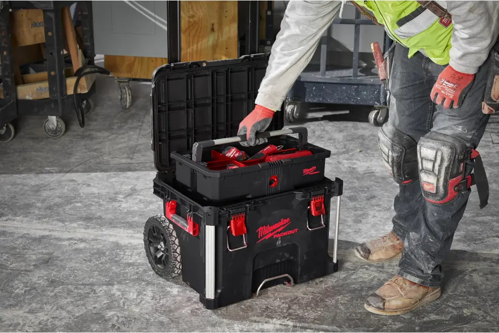 PLATEAU D'OUTILS PACKOUT - MILWAUKEE 